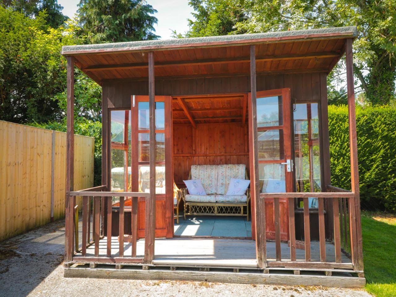 River Gardens Cottage Γουίτμπι Εξωτερικό φωτογραφία